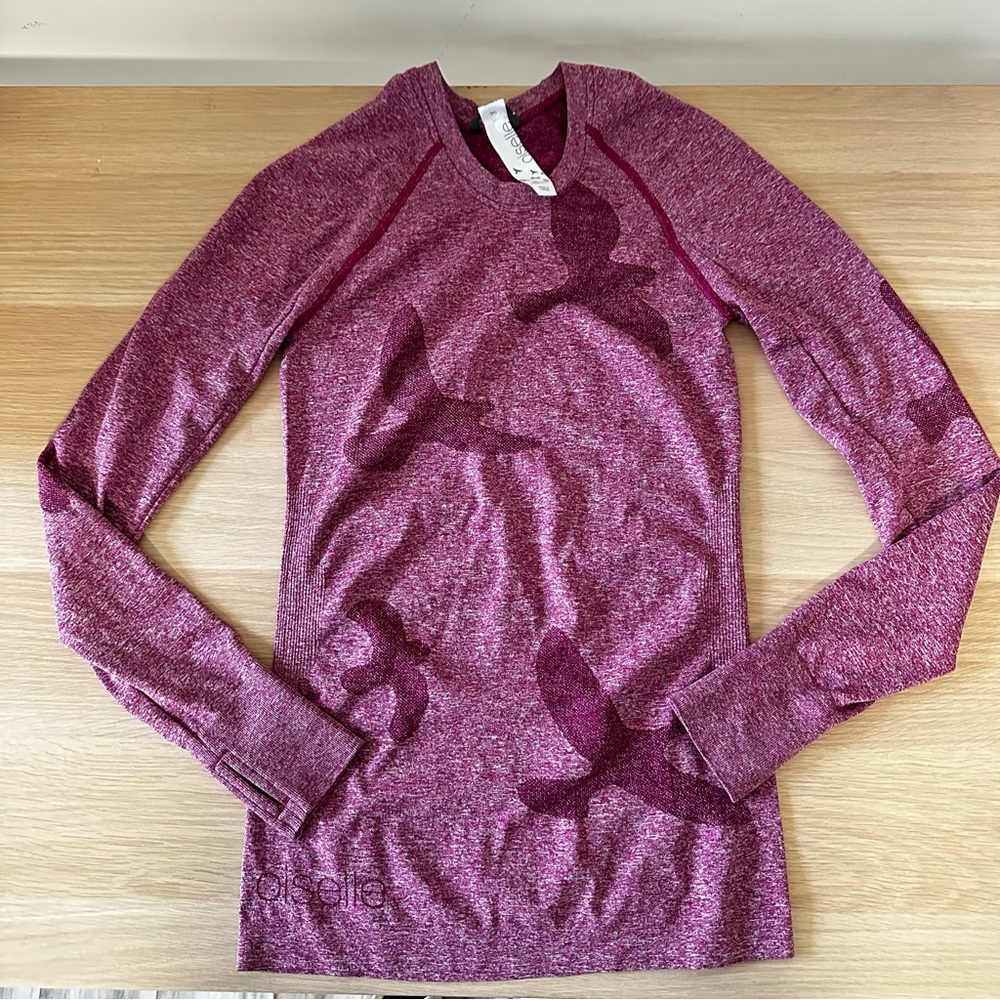 Oiselle flyte xs purple/pink long sleeve fitted shirt with thumb holes